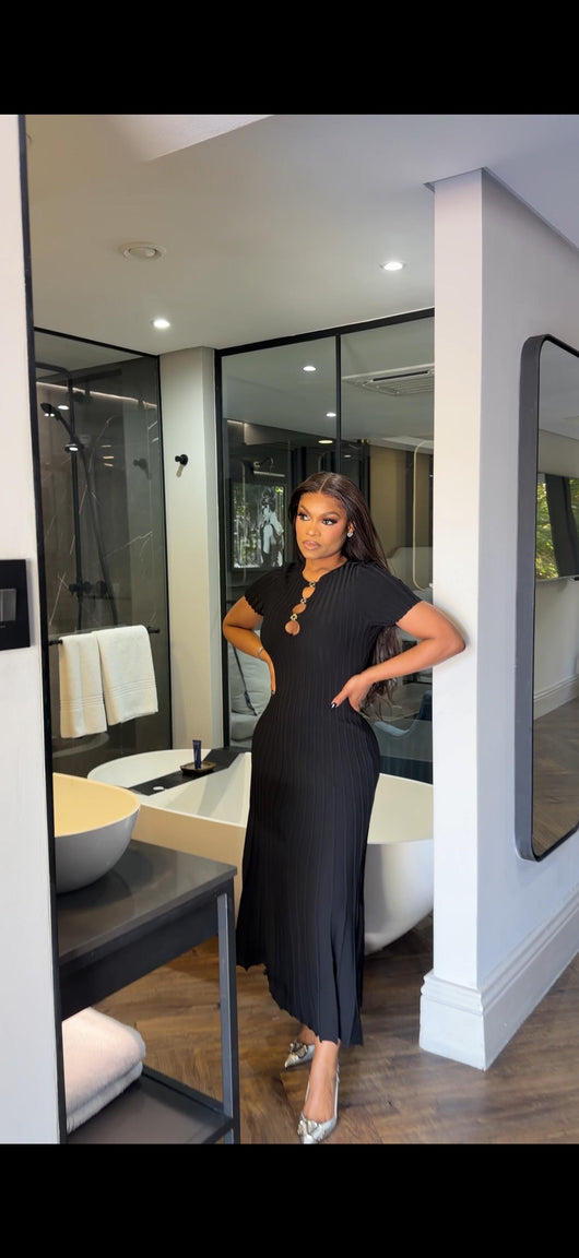 Short sleeve black preppy