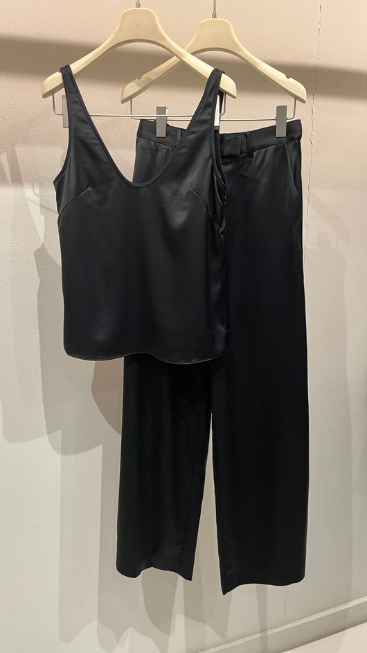 Black silk set