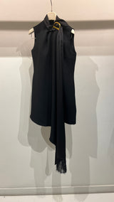 Black D neck buckle dress