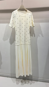 Shortsleeve cream pearly dress