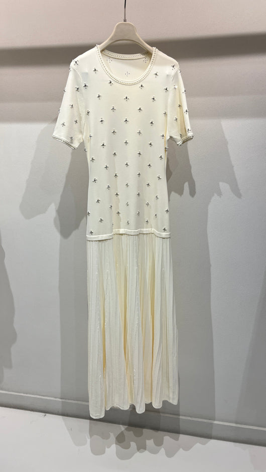 Shortsleeve cream pearly dress