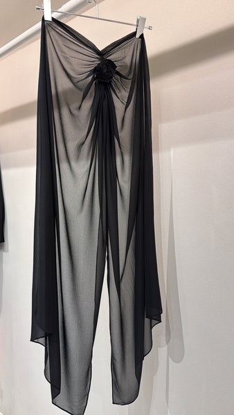 Black shawl