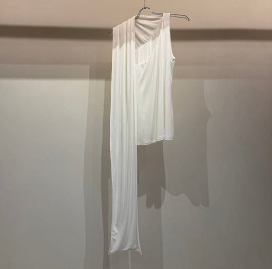 White shawl T-shirt