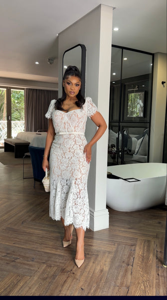 Short sleeve lace dress