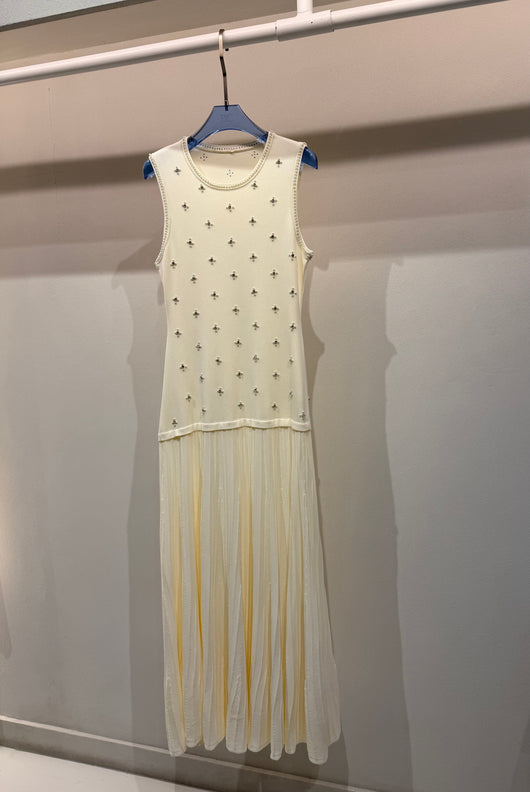 Cream sleeveless pearly Dress